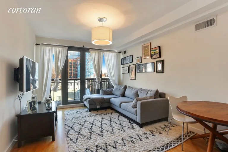 New York City Real Estate | View 500 4th Avenue, 4B | 2 Beds, 2 Baths | View 1