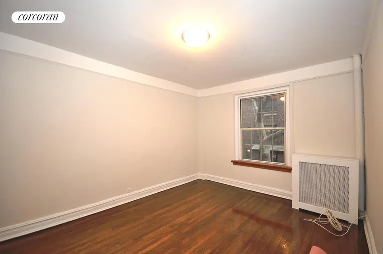 New York City Real Estate | View 19 Grace Ct, 2B | room 7 | View 8