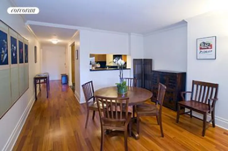 New York City Real Estate | View 300 East 77th Street, 6A | room 1 | View 2