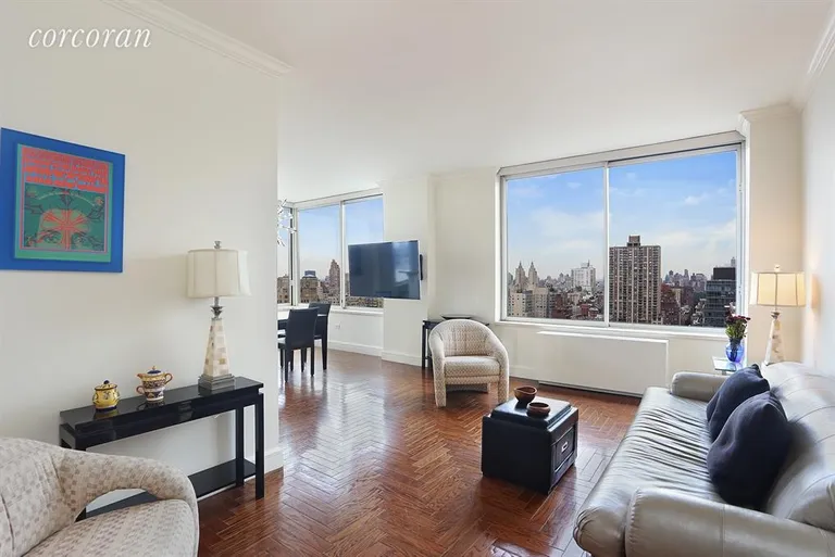 New York City Real Estate | View 200 Riverside Boulevard, 31D | Living Room | View 6