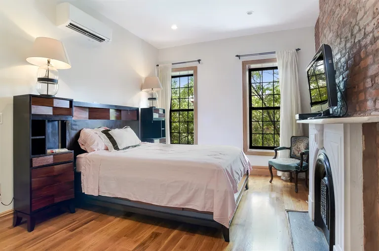New York City Real Estate | View 795 Greene Avenue, 2 | room 5 | View 6