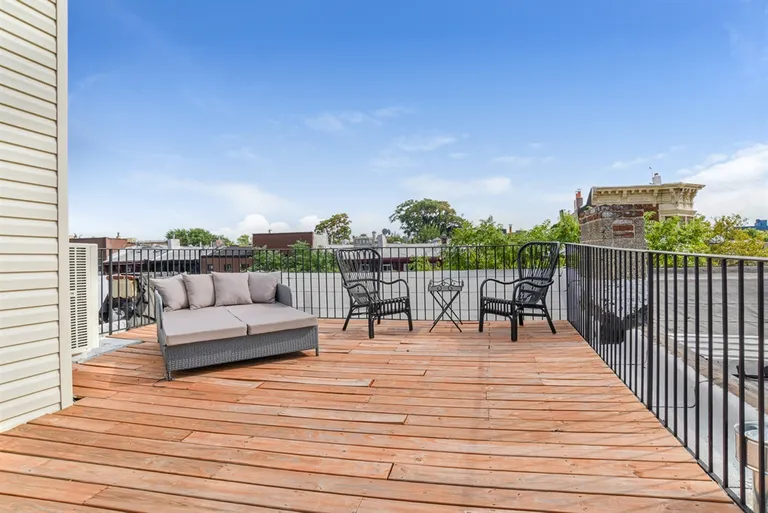 New York City Real Estate | View 795 Greene Avenue, 2 | room 7 | View 8