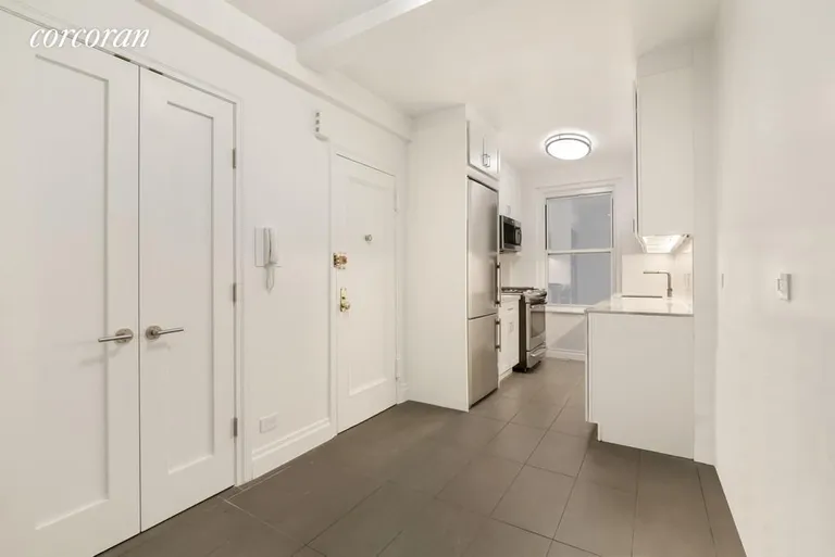 New York City Real Estate | View 60 Gramercy Park North, 2C | room 2 | View 3