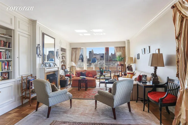 New York City Real Estate | View 700 Park Avenue, 19B | Living Room | View 3