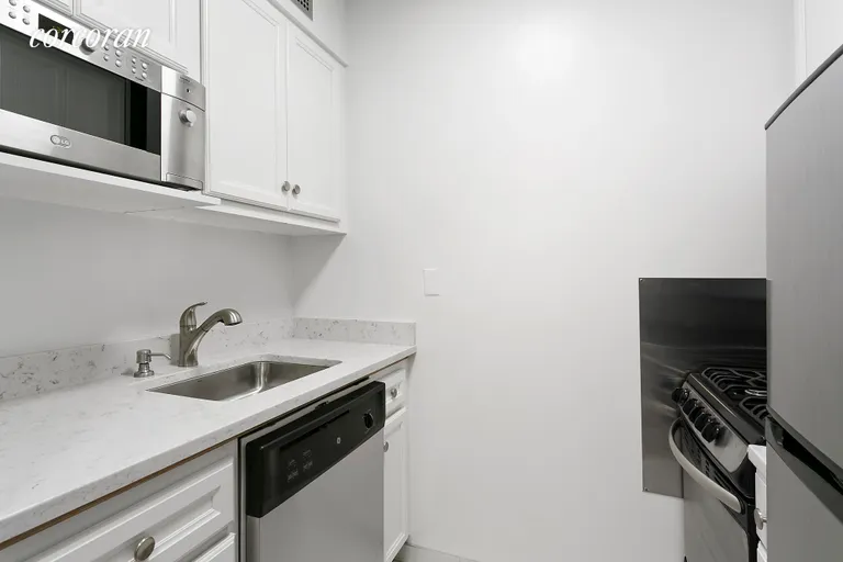 New York City Real Estate | View 393 West 49th Street, 4DD | 3 | View 9
