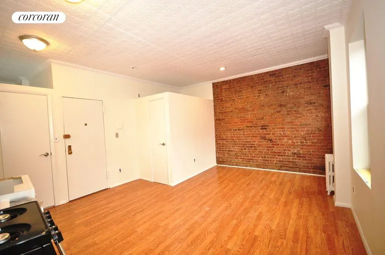 New York City Real Estate | View 1 Willow Place, 3R | 1 Bath | View 1