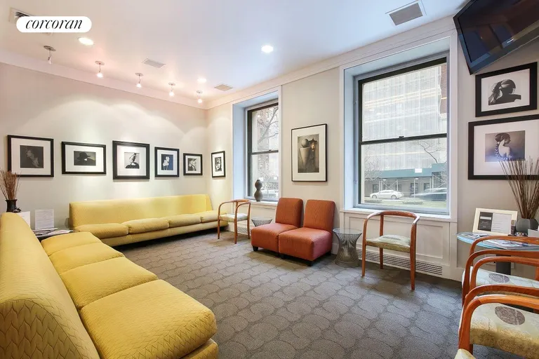 New York City Real Estate | View 740 Park Avenue, 1A | Waiting Area | View 2