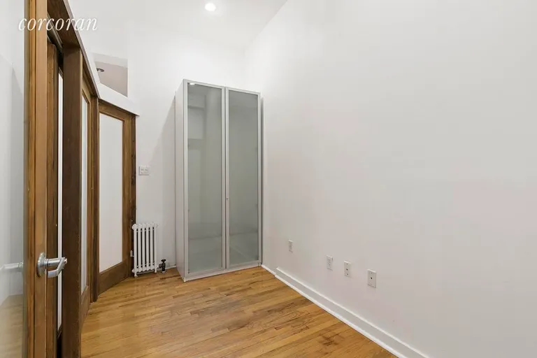 New York City Real Estate | View 208 East 90th Street, 1E | Den, office, or reconfigure - you decide | View 5