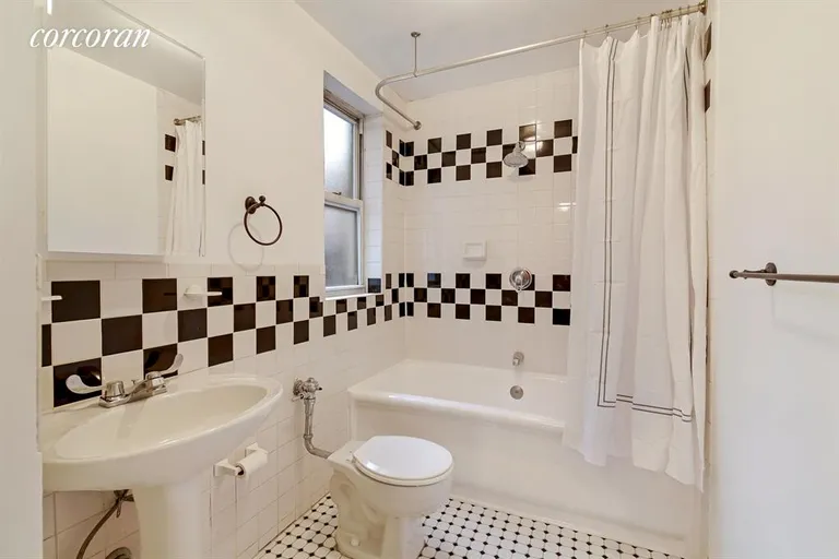 New York City Real Estate | View 140 West 71st Street, 6G | Bathroom | View 8