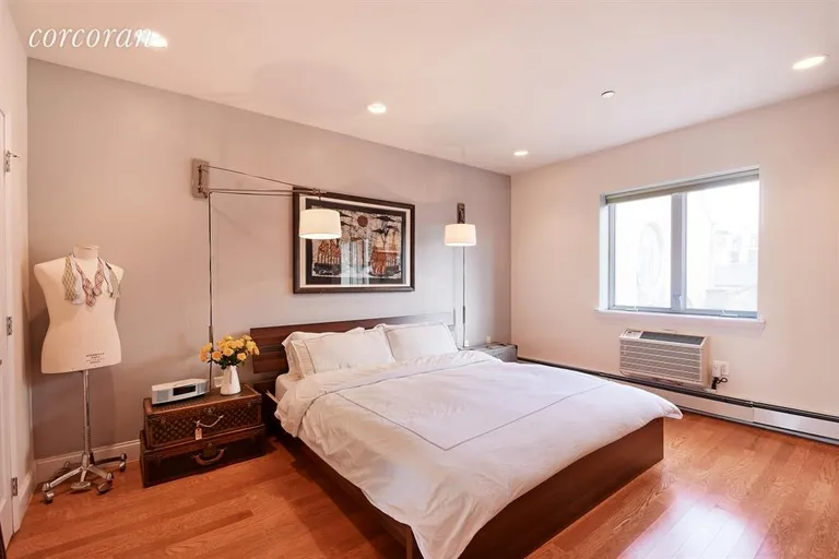 New York City Real Estate | View 525 Vanderbilt Avenue, 4B | Master Bedroom | View 4
