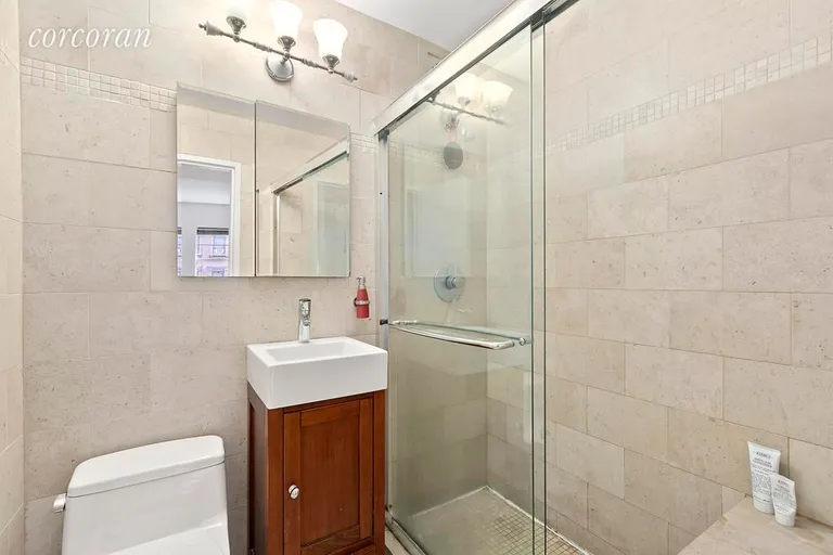 New York City Real Estate | View 46 West 71st Street, 3A | Beautifully renovated bathroom | View 4