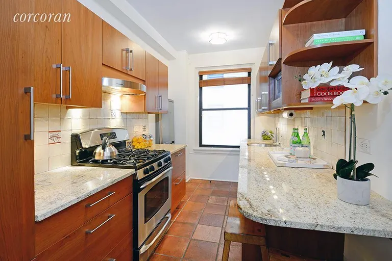New York City Real Estate | View 215 West 75th Street, 12A | room 2 | View 3