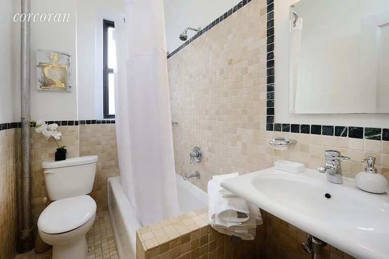 New York City Real Estate | View 215 West 75th Street, 12A | room 5 | View 6