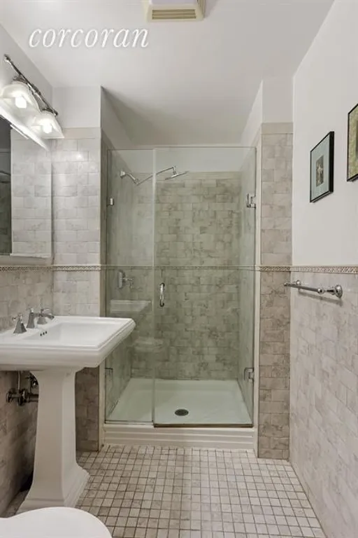 New York City Real Estate | View 597 President Street, 1 | Bathroom | View 6