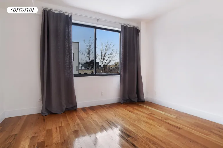New York City Real Estate | View 739 Lafayette Avenue, 2B | room 2 | View 3