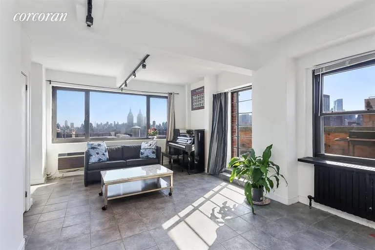 New York City Real Estate | View 2166 Broadway, 21C | 1 Bath | View 1