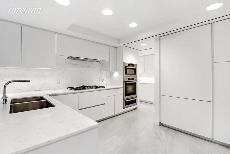 New York City Real Estate | View 737 Park Avenue, 7A | room 3 | View 4
