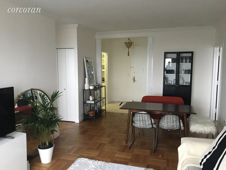 New York City Real Estate | View 111 West 67th Street, 41F | 2 Beds, 2 Baths | View 1