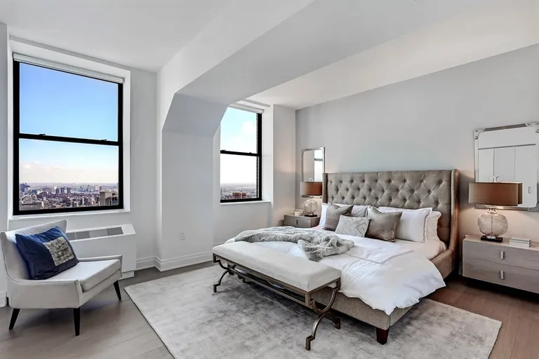 New York City Real Estate | View 70 Pine Street, PH5501 | Master Bedroom | View 3