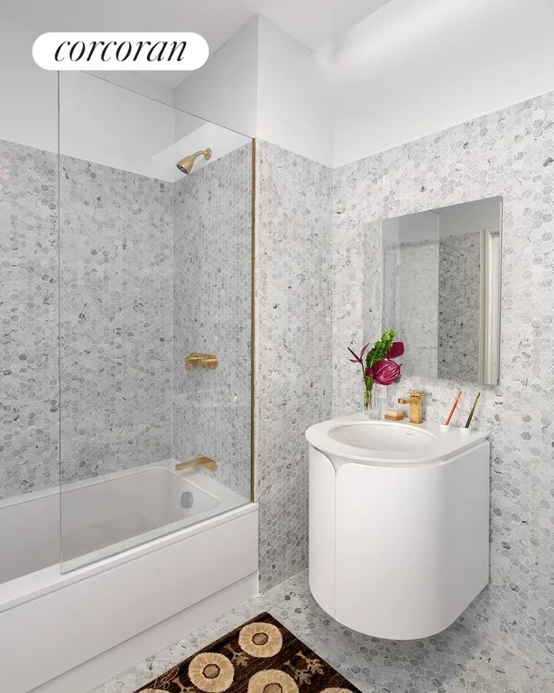 New York City Real Estate | View 180 East 88th Street, 24B | Ensuite Bathrooms | View 8
