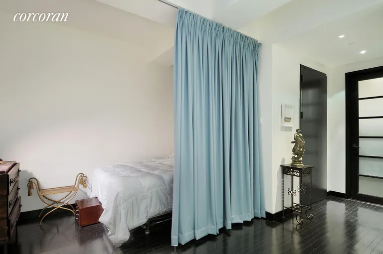 New York City Real Estate | View 20 Pine Street, 1716 | room 4 | View 5