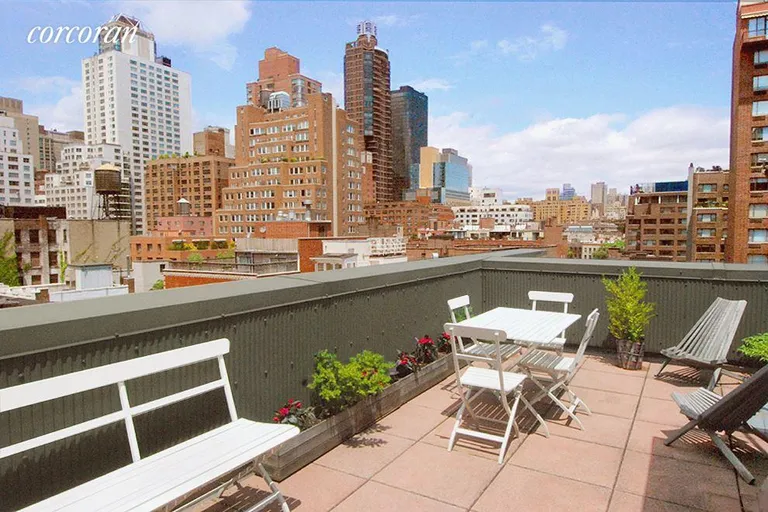 New York City Real Estate | View 350 East 62nd Street, 5n | 2 Beds, 1 Bath | View 1