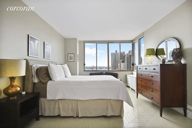 New York City Real Estate | View 350 West 50th Street, 17F | room 2 | View 3