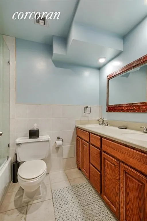 New York City Real Estate | View 253 West 73rd Street, 10J | Bathroom | View 4