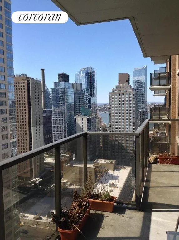 New York City Real Estate | View 161 West 61st Street, 23G | room 15 | View 16