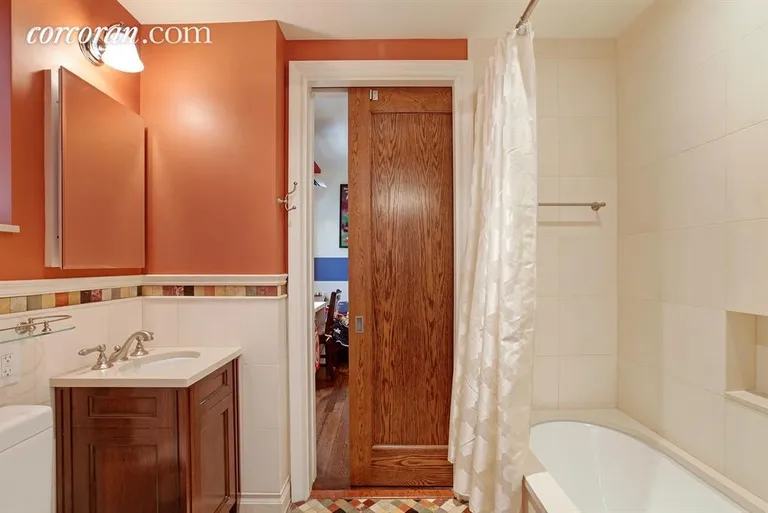 New York City Real Estate | View 18 West 70th Street, 3C | 2nd Bathroom | View 9