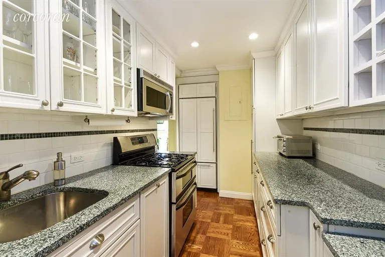New York City Real Estate | View 1025 Fifth Avenue, 2FN | Kitchen | View 6