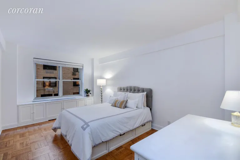 New York City Real Estate | View 1025 Fifth Avenue, 2FN | Bedroom | View 5