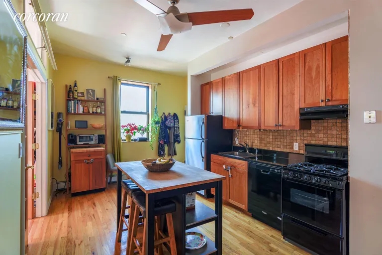 New York City Real Estate | View 133 Conselyea Street, 4F | room 3 | View 4