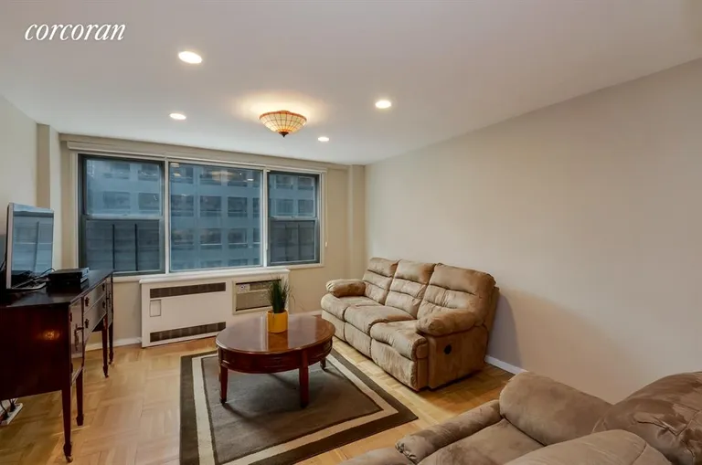 New York City Real Estate | View 209 East 56th Street, 7E | 1 Bed, 1 Bath | View 1