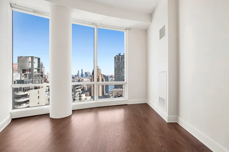 New York City Real Estate | View 250 East 49th Street, 19C | Bedroom | View 7