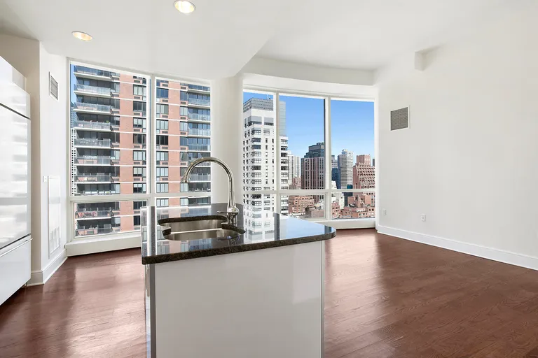 New York City Real Estate | View 250 East 49th Street, 19C | 6 | View 9