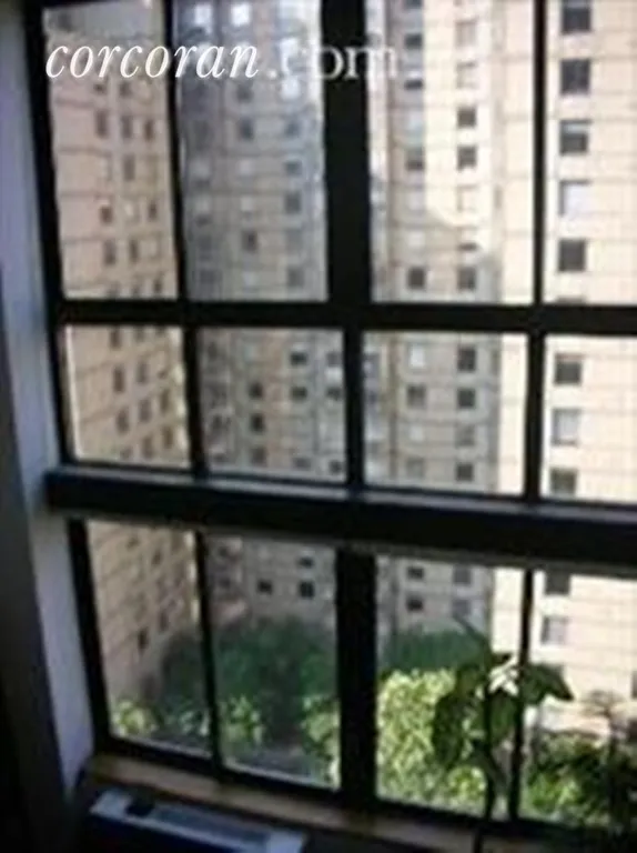 New York City Real Estate | View 161 West 61st Street, 18A | room 1 | View 2