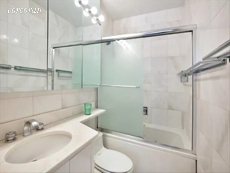 New York City Real Estate | View 161 West 61st Street, 18A | room 4 | View 5