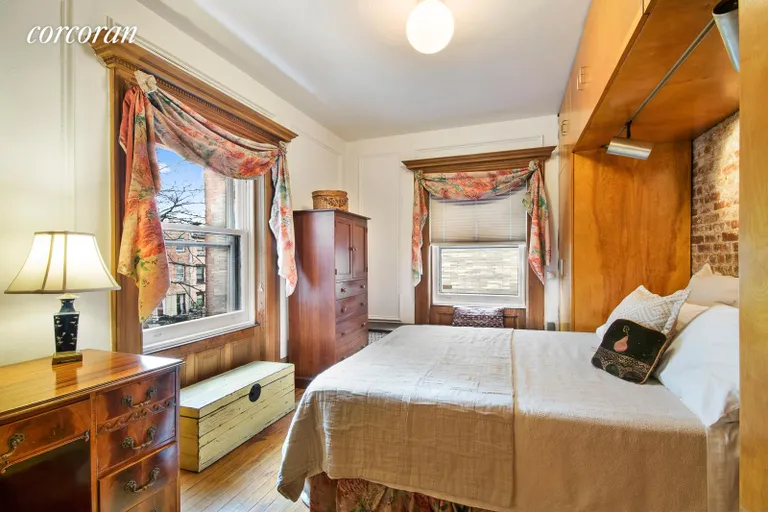 New York City Real Estate | View 19 Prospect Park West, 4 | room 1 | View 2