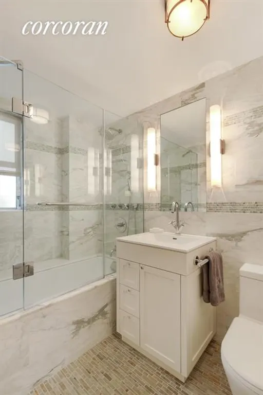 New York City Real Estate | View 333 East 43rd Street, 403 | Bathroom | View 5
