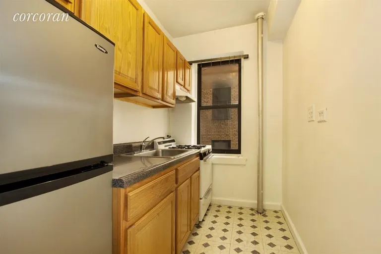 New York City Real Estate | View 420 East 86th Street, 3E | Windowed Kitchen | View 3