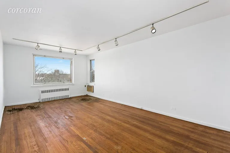 New York City Real Estate | View 70 Riverside Drive, 5H |   View over RSD and River | View 3