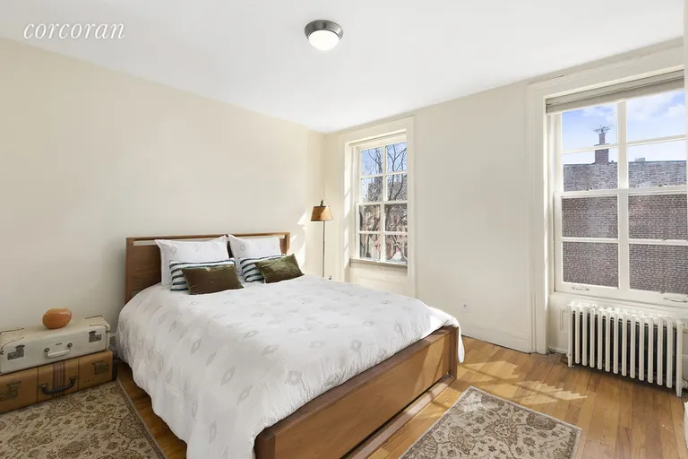 New York City Real Estate | View 154 Lafayette Avenue, 4 | Sunny Master En-Suite | View 4
