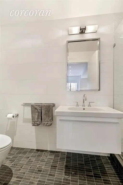 New York City Real Estate | View 200 East 57th Street, 15D | Master Bathroom | View 7
