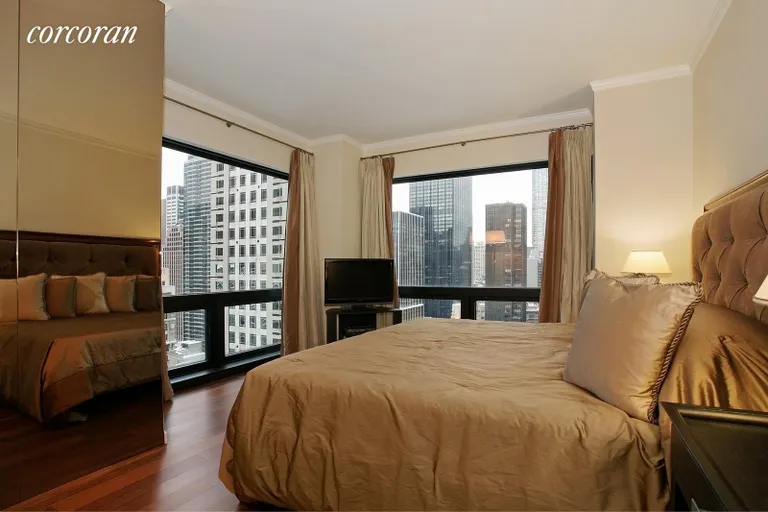 New York City Real Estate | View 721 Fifth Avenue, 30G | room 3 | View 4