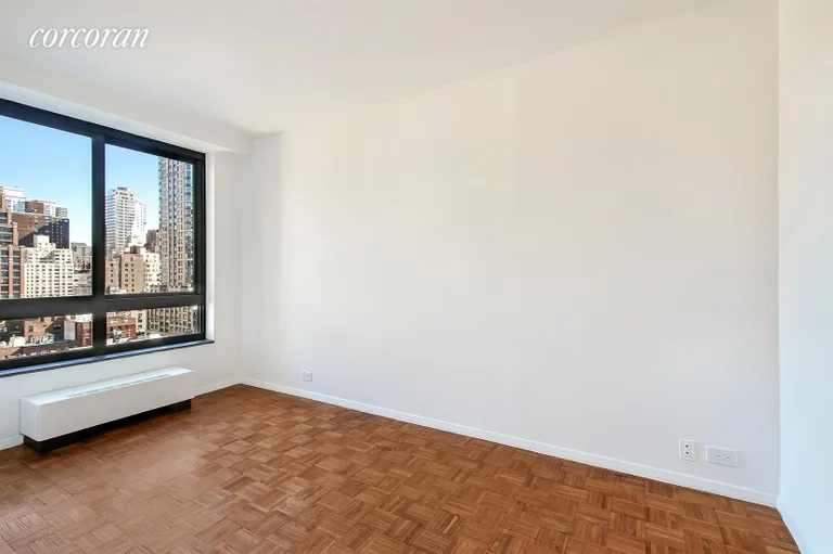 New York City Real Estate | View 100 United Nations Plaza, 15G | 2nd Bedroom with ensuite marble bathroom | View 6