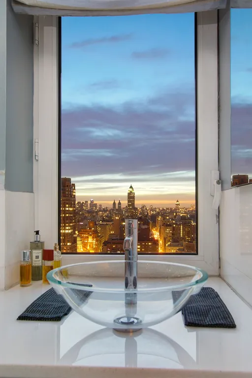 New York City Real Estate | View 300 East 77th Street, 27/28B | Master Bath | View 9