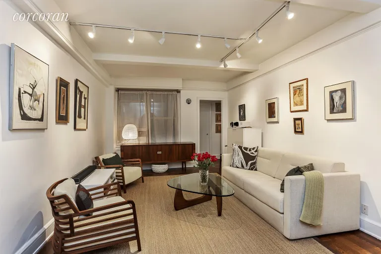New York City Real Estate | View 60 Gramercy Park North, 8F | 1 Bed, 1 Bath | View 1