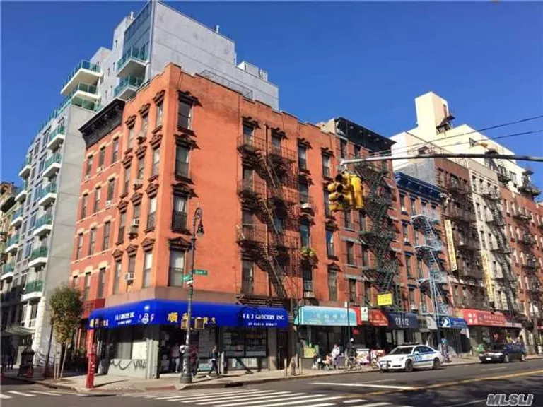 New York City Real Estate | View 27 Essex Street, 5A | 1 Bed, 1 Bath | View 1