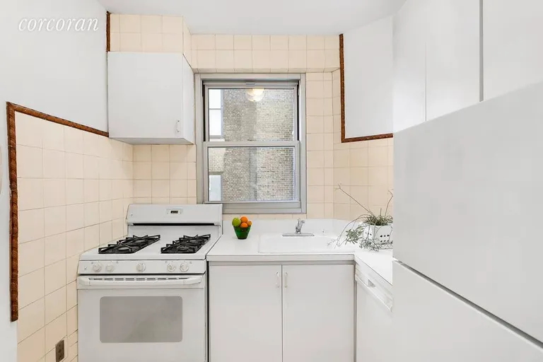 New York City Real Estate | View 80 Central Park West, 8H | Windowed Kitchen | View 4